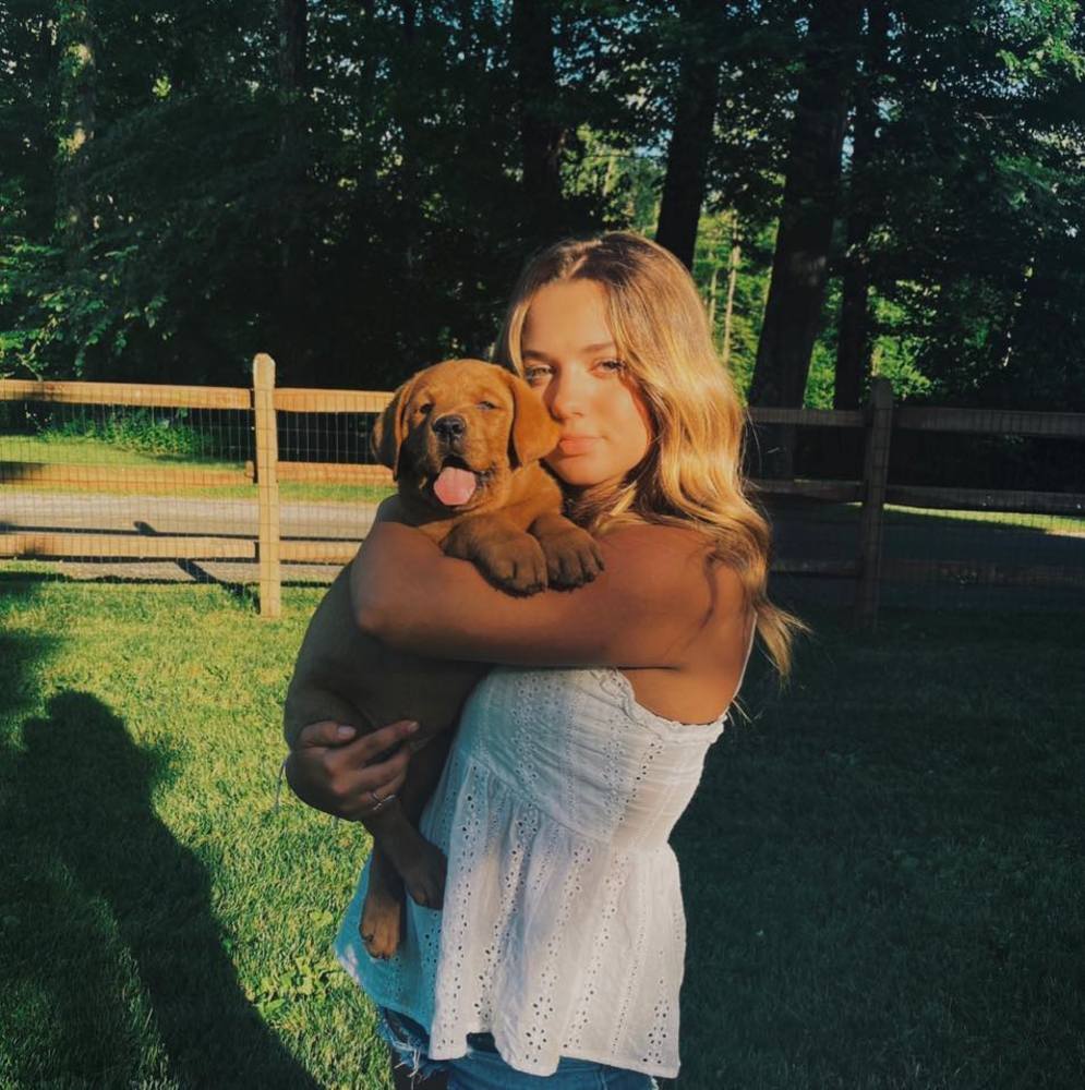 Meet your Posher, Sienna